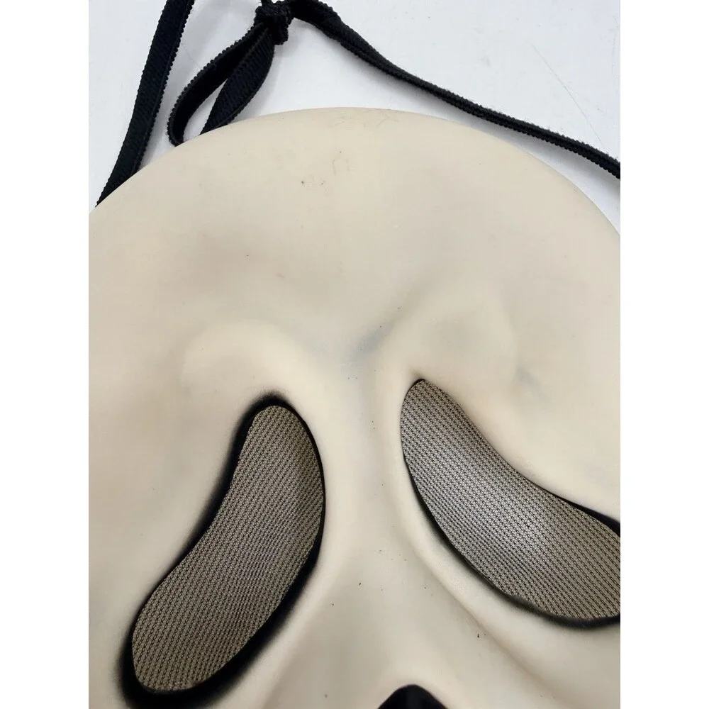 Vintage Easter Unlimited Rubber Face Scream Horror Movie Halloween Mask